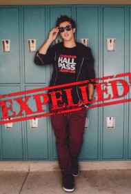 دانلود فیلم Expelled سال 2014 - اخراج شده