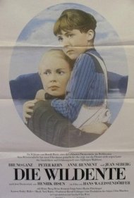 دانلود فیلم The Wild Duck سال 1976 - مرغابی وحشی
