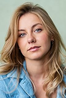 Violet Bennett