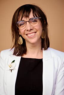 Elizabeth Mirzaei